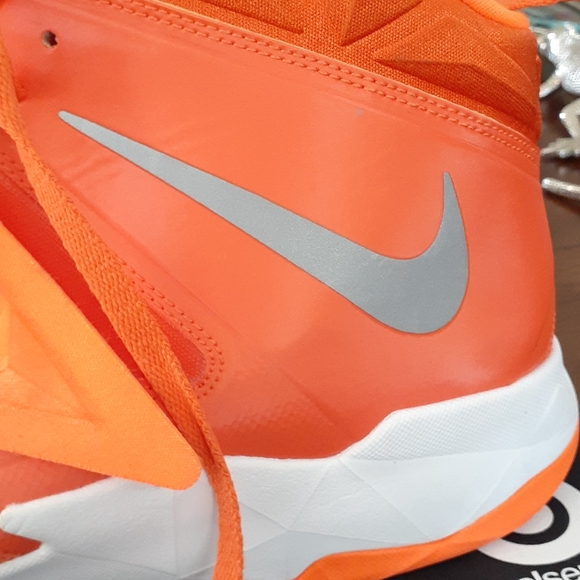 #44❤️ New Nike LeBron Soldier V11 Hi Tops - Picture 9 of 16